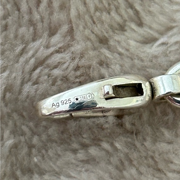 Gucci Britt GG Logo Silver Bracelet - Picture 5 of 7